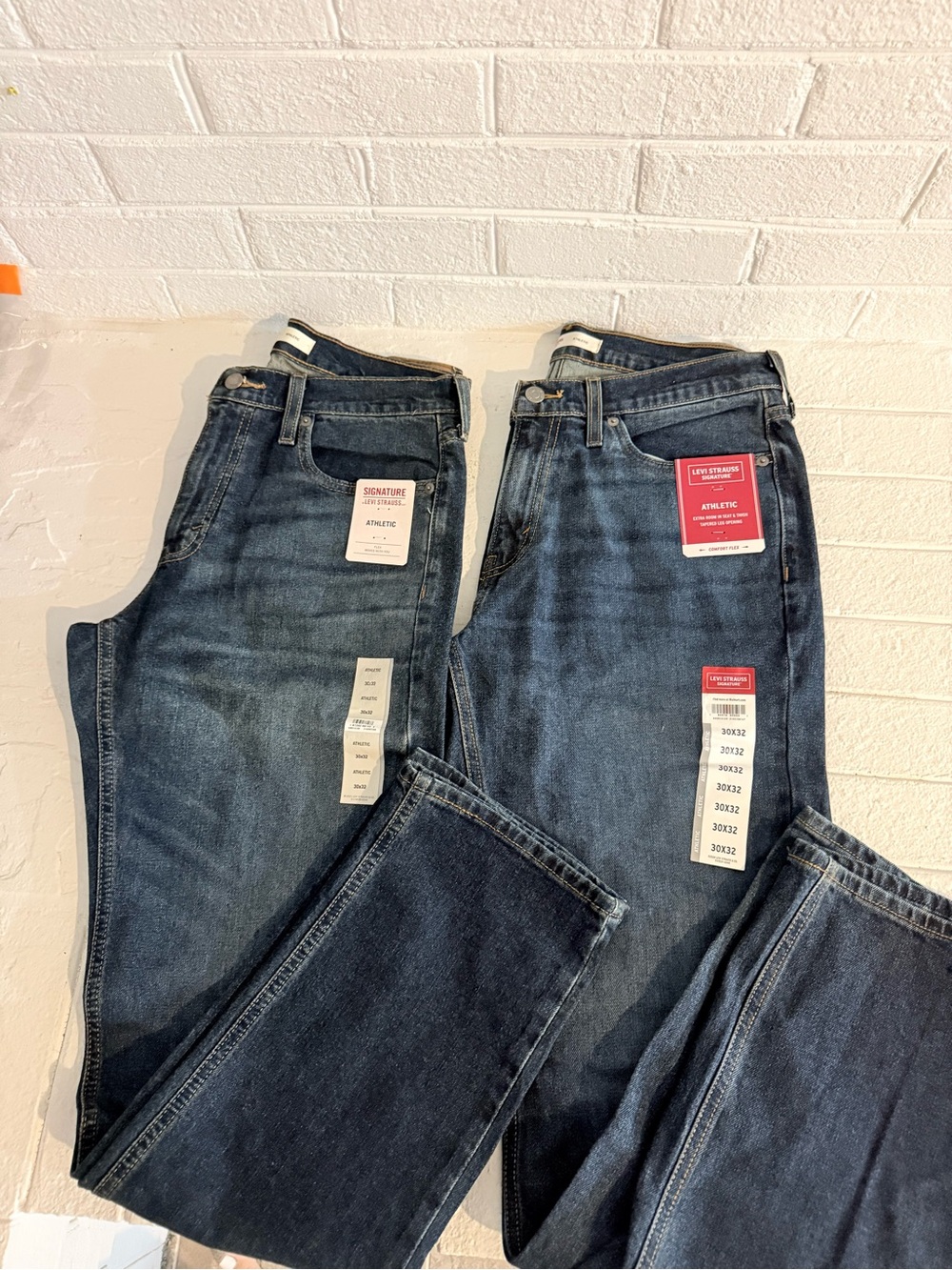 Men's Dark Wash Athletic Fit Jeans - Blue Denim